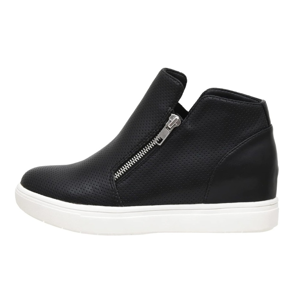 Women’s Cushionaire memory foam vegan faux leather platform sneakers, black 9W